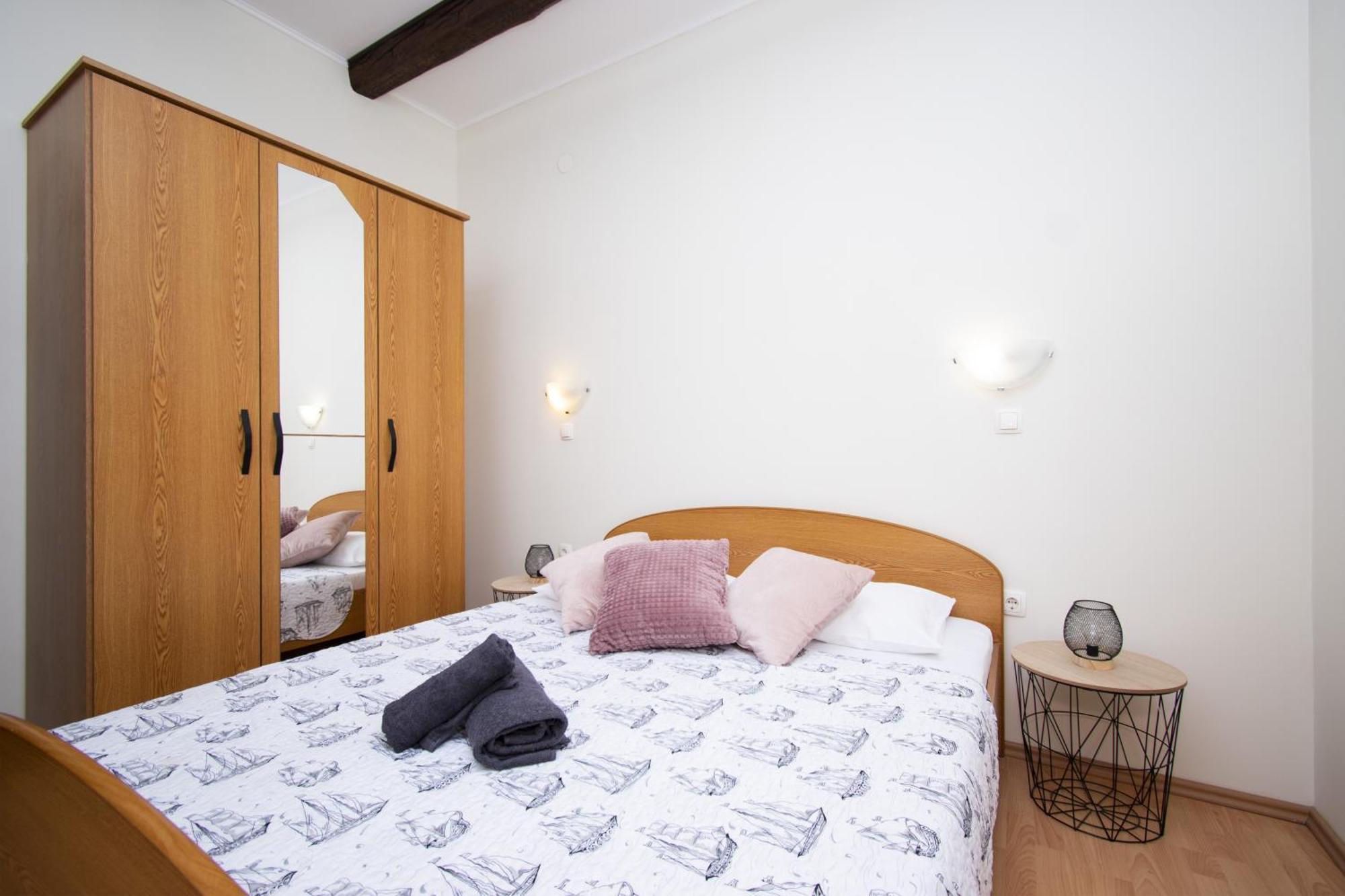 Apartments Alisa بروداريكا الغرفة الصورة