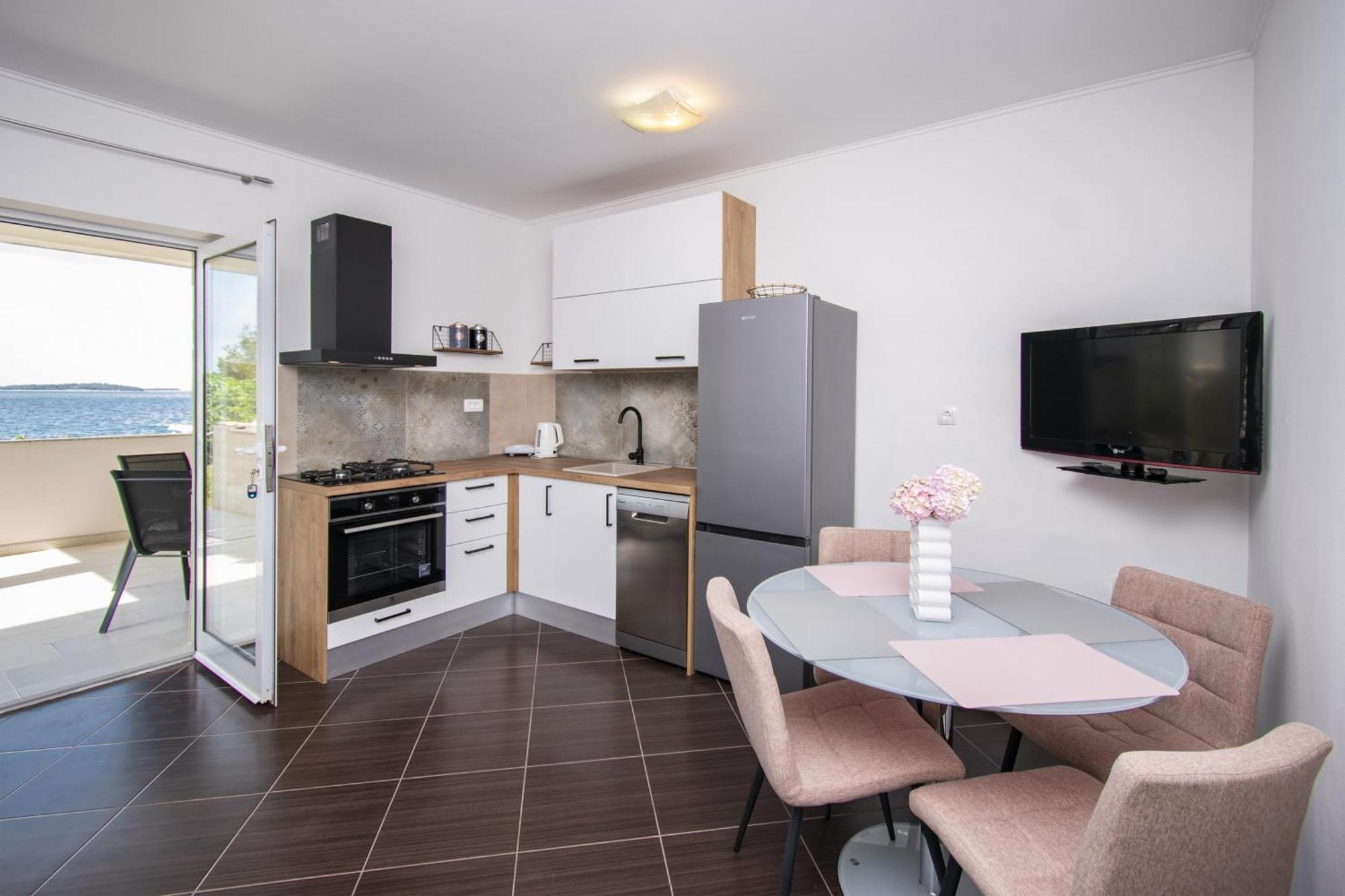 Apartments Alisa بروداريكا الغرفة الصورة